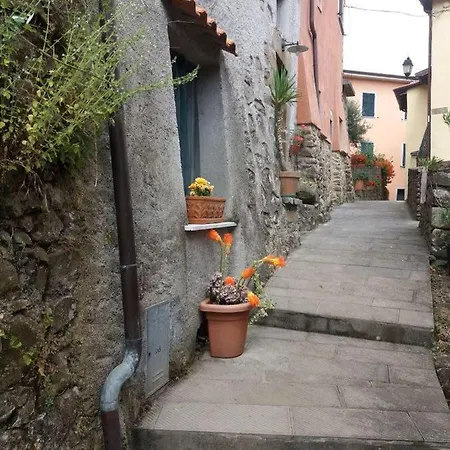 Pm 14 Via Della Via *